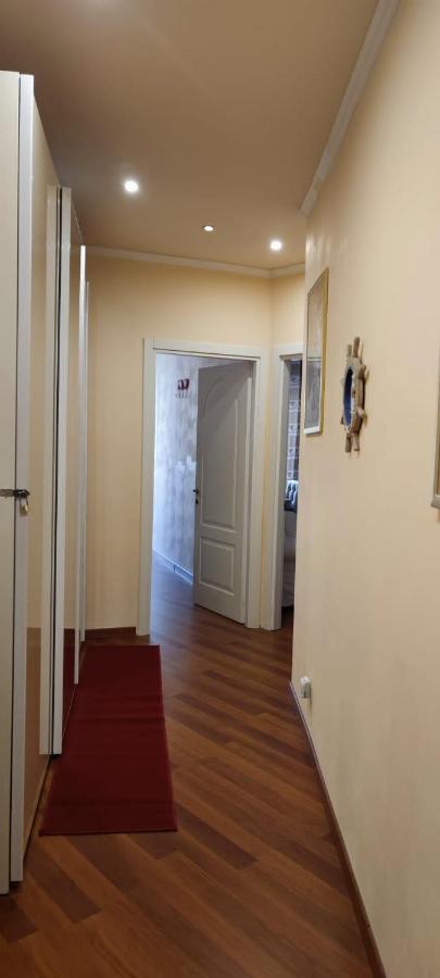 Azzurra Holiday Home - 850 M Al Mare - 75 Mq - Balconata Vivibile - Wi-Fi - Pay Tv Gratis - Posteggio Auto Condominiale Non Assegnato 拉帕洛 外观 照片