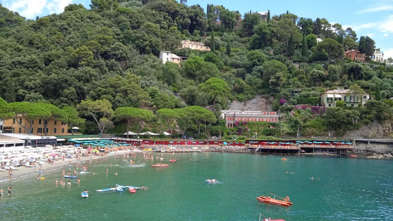 Azzurra Holiday Home - 850 M Al Mare - 75 Mq - Balconata Vivibile - Wi-Fi - Pay Tv Gratis - Posteggio Auto Condominiale Non Assegnato 拉帕洛 外观 照片